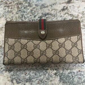 Authentic Vintage Gucci *Limited* Sherry Line Wallet
